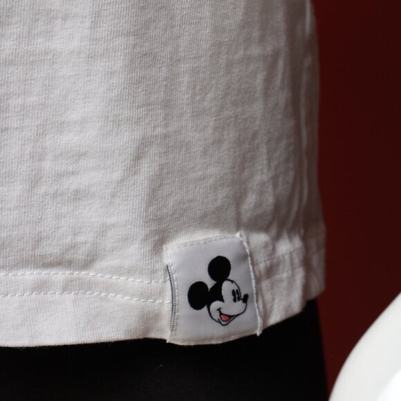 Hong Kong Disneyland Shirt - Picture 6 of 9
